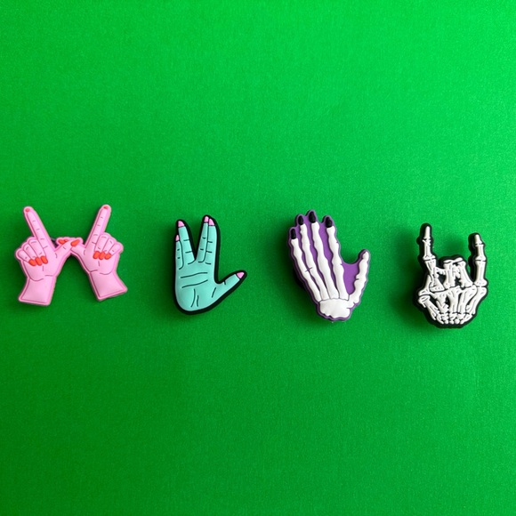 Hand gesture Crocs Shoe Charms Set of 12 - jibbitz Charms - Picture 3 of 7